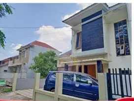 Di jual cpt rmh 2Lt siap huni di jl Paris 2,lokasi stretegis&rame