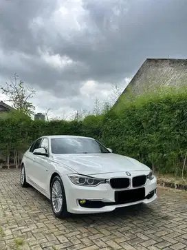 BMW F30 320i LUXURY 2014 BERKUALITASS