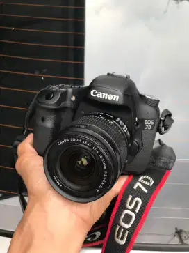 Canon eos 7D lensa kit Like New