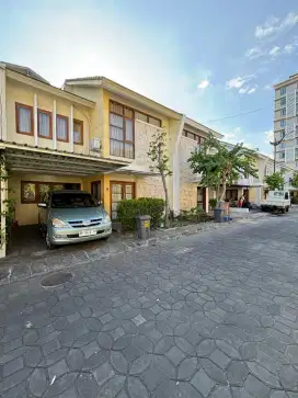 Jual rumah Town House 2 lantai  Awana Yogya