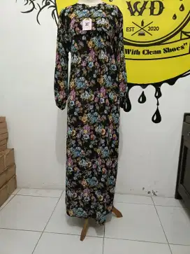 menjual berbagai macam pakaian wanita MURAH MERIAH CUCI GUDANG