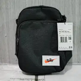 Tas Selempang Nike Heritage