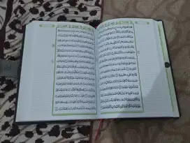 Al Qur'an Makna Versi kertas polos ukuran besar