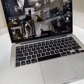 macbook pro retina 13 inch Ram 16 gb