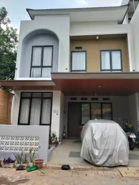 Rumah 2 lantai 10 menit Stasiun MRT Lebak Bulus