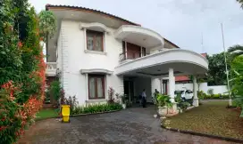 Rumah mewah jatipadang