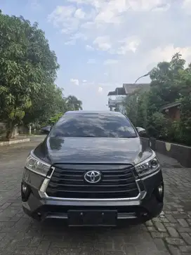 Dijual Innova type V A/T diesel abu rokok