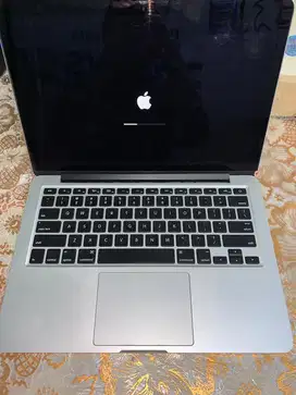 Macbook pro 2015 8/256