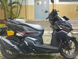 Dijual motor vario 160 CBS warna grey