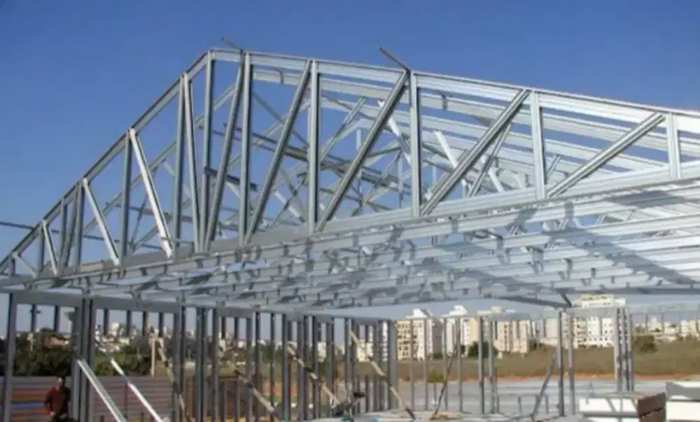 Tukang bangunan dan perbaikan atap bocor