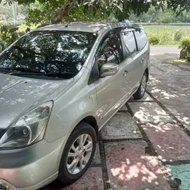 Grand Livina XV Ultimate 1.5 AT