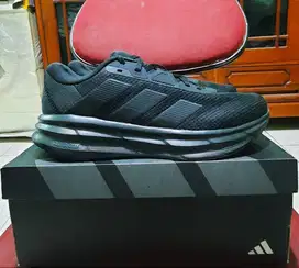 Adidas Galaxy 7M New Size 40 2/3 BNIB