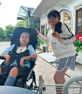 Pengasuh Anak & Staff Keluarga Dibutuhkan Wanita