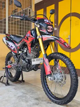 Honda CRF / CRF 150L 2021, Red Premium Metalic.