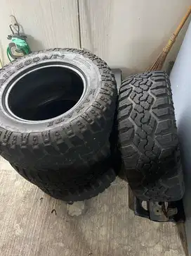 Dijual 4 buah ban kanati trail hog ukuran 285/70 r17