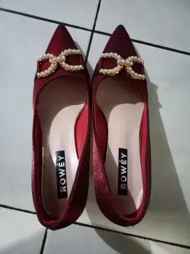 FOR SALE SEPATU HEELS WANITA