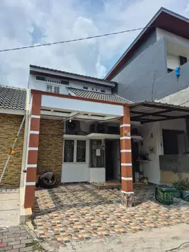 Rumah di kontrakan berikut funiture