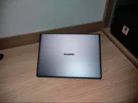 HUAWEI MateBook X Pro 2020 10th Gen Intel Core i7 16 GB 1 TB NVMe PCIe
