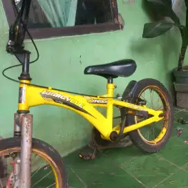 Sepeda anak masih layak pakai