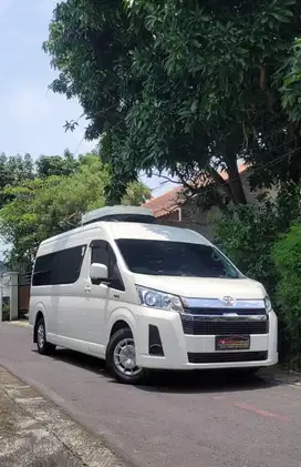 TOYOTA all  new Hi-ACE PREMIO 2.8
Tahun : 2022 akhir bln 12 ,km 7 rb