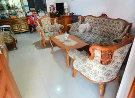 Jual Kursi Meja Kayu Natural + Kasur Tingkat + Sofa Putih IKEA