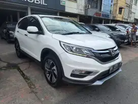 HONDA CRV PRESTIGE 2.4 ATOMATIC 2015 PUTIH