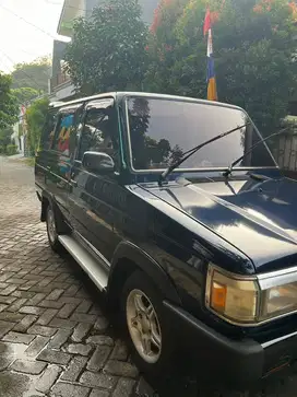 Dijual Mobil Kijang Tahun 1996