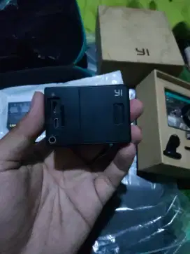 JUAL BU ACTION CAMERA YI ACTION