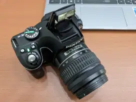 Kamera Pentax dan lensa