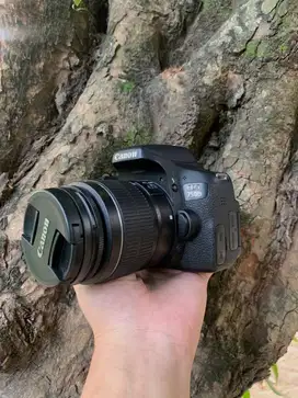 Jual cepat canon 750d lensa 18-55mm boks