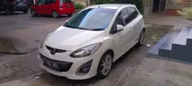 [CASH 99 jt] MAZDA 2 R matic 2011
