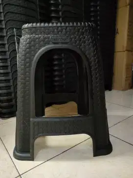 Kursi Baso / Bangku Anyam Tabitha