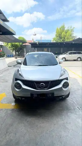 JUAL MOBIL JUKE 2011 1,5 CVT AT