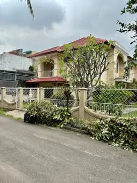 Rumah Hook Taman Kedoya baru Siap Huni Best Price