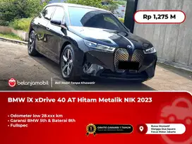 [GARANSI BATERAI 8TH] BMW iX xDrive 40 Fullspec AT Hitam Metalik 2023