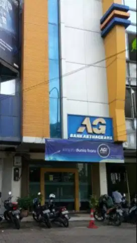 Disewakan ruko ex Bank 4 Lantai Ahmad Yani Bekasi Barat
