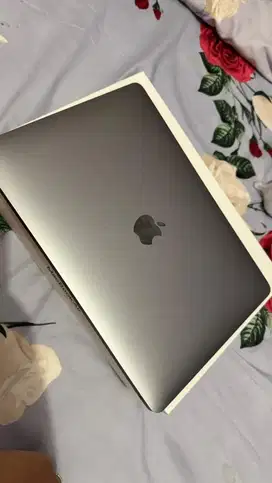 Macbook air 13 inc masih garansi sampai Agustus 2025
