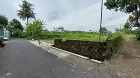 Tanah Hook 2 Muka Bentuk Ideal Muka 18 meter dekat Jalan Magelang