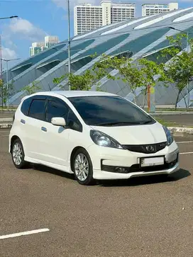 Honda Jazz RS 1.5 Matic AT 2013 Putih