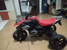 Motor motoran anak