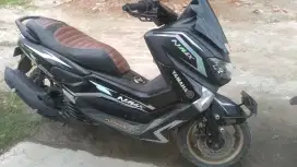 Dijual cepat NMAX 2019 warna hitam