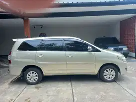 Toyota Kijang Innova G 2012/2011