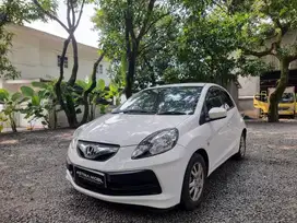 Honda Brio 1.3 E AT CBU 2013 Matic Putih ASTINA MOBIL No RS