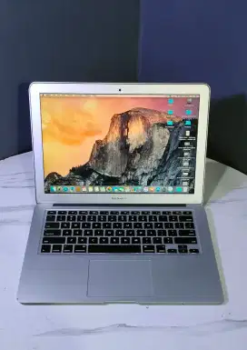 Macbook air A1466 core i5 2016