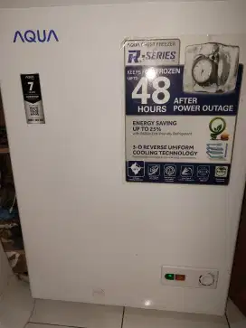 Dijual freezer box aqua