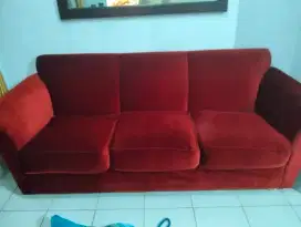 Sofa merah bludru 3 seat