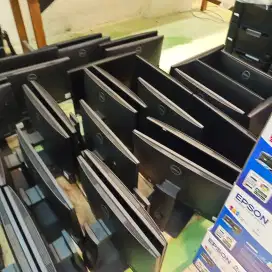 KAMi MEMBELI KOMPUTER BEKAS KANTOR