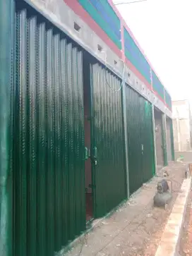 Folding gate rolling door