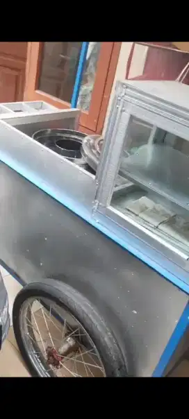 Di jual cepat Gerobak bakso