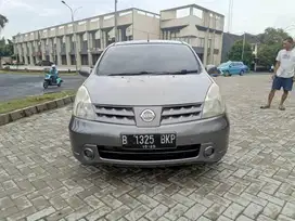 Nissan Grand Livina XV 1.5 At 2010